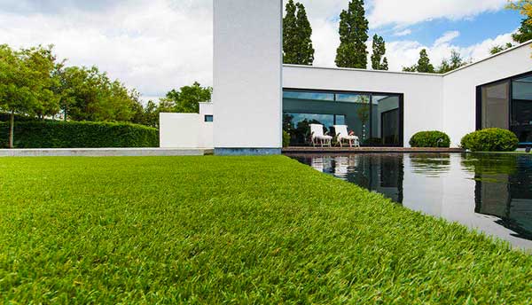 construcion cesped artificial